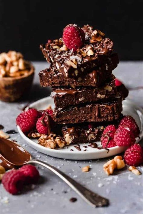 Vegan No-Bake Brownies - The Real Food Dietitians