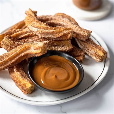 Churros With Dulce De Leche Dipping Sauce