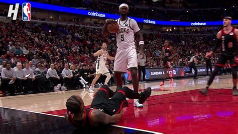 Bobby Portis Stares Down DeMar DeRozan DeMar Got HEATED YouTube