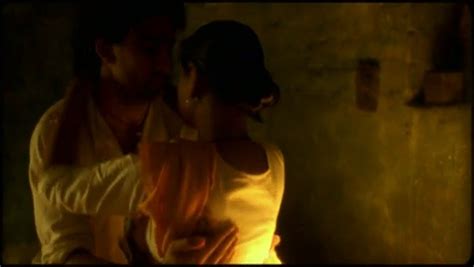 Tamil Blue Films Manaiviyai Kiss Seithu Sex Seigiraan Tamil Sex Padam