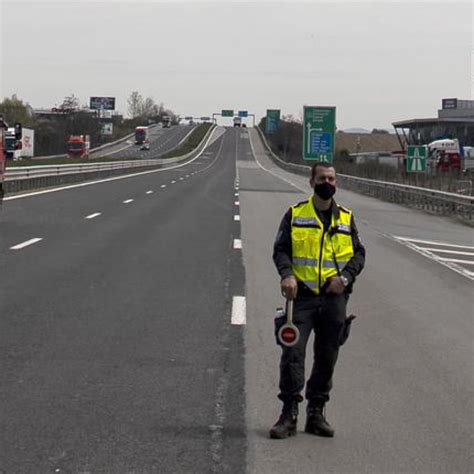 Tragedia In Bulgaria Incidente In Autostrada Per Un Bus Almeno 45 I