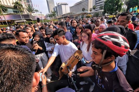 Gibran Soal Dugaan Pelanggaran Bagikan Susu Di Cfd Silakan