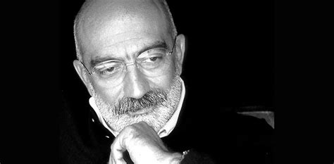 Turquie La décision d arrêter de nouveau l écrivain Ahmet Altan est