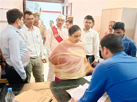 Ballot Boxes Were Kept Safe In Three Strongrooms Built In Tehsils फतेहपुर में 56 79 प्रतिशत