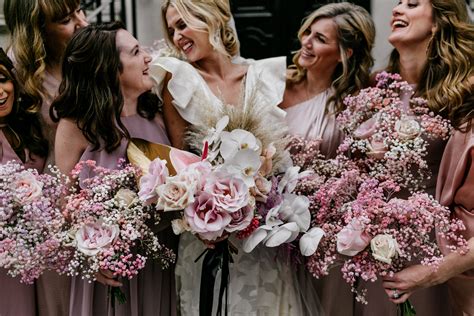 Relaxed, real and rad wedding photography from Epic Love Story — Most