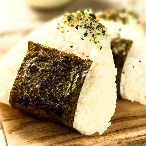 Onigiri Con Mayonesa De At N Para Una Rica Receta Cremosa Para Llevar