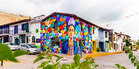 Puerto Vallarta Street Art | The Best Places to Take Photos