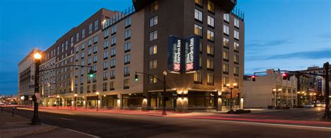 Hilton Garden Inn Louisville Downtown - Hotel in Louisville, KY | The Vendry