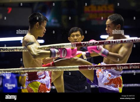 Thai Boxing Lumpinee Stadium Bangkok Thailand Stock Photo Alamy