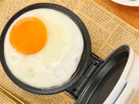 Hys Smart Fried Egg Cooker Quickly And Easily Gives You Fried Eggs Whenever You Want Them