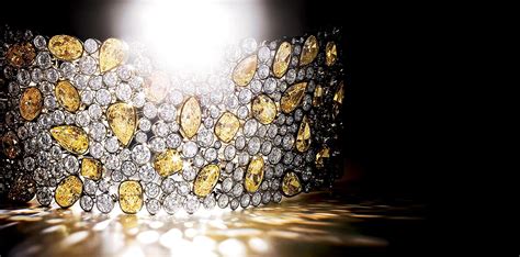 Tiffany Yellow Diamonds Jewelry Collection | Tiffany & Co.