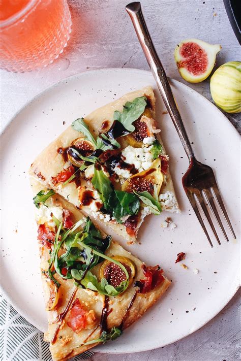 Easy Fig And Prosciutto Pizza The Fig Jar