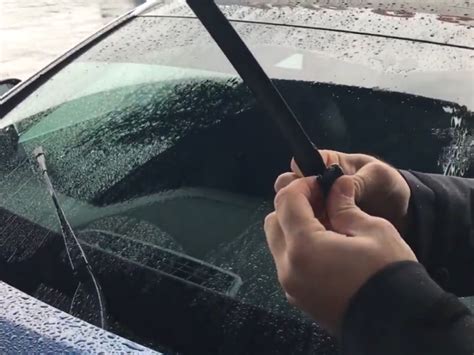 How To Change Wiper Blades On A Mercedes Benz E Class Car Ownership