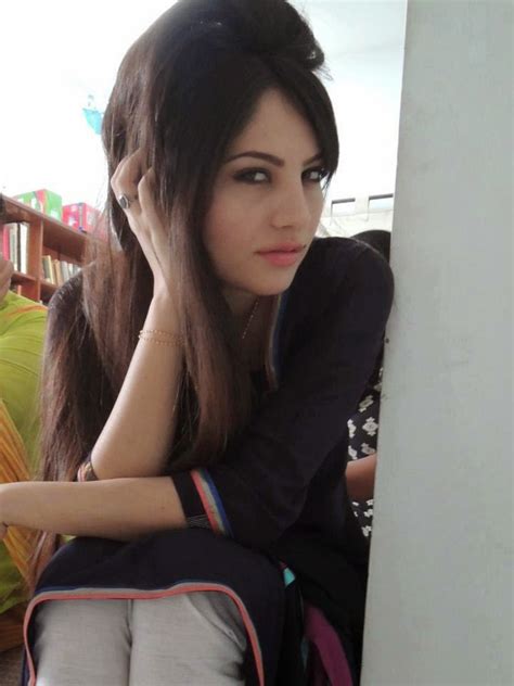 Cute Pakistani Desi Girl Neelam Muneer Lifestyle 350