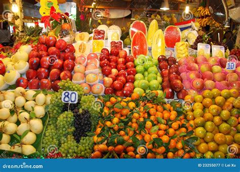 Phuket Thailand Banzaan Markt frische Früchte Redaktionelles