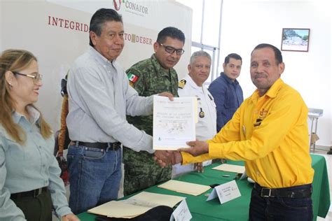 En Colima Reconocen A Mujeres Y Hombres Combatientes De Incendios Forestales Afmedios