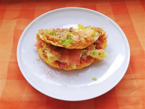 Herzhaftes Omelette Mit Prosciutto Rezept