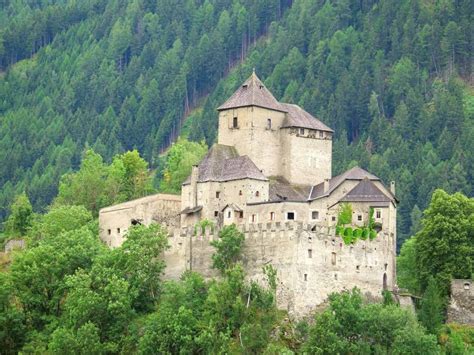 Castel Tasso Cosa Vedere A Campo Di Trens Bolzano