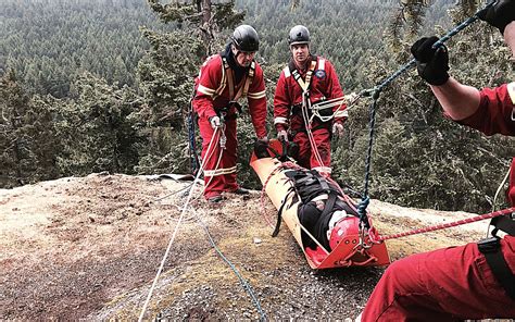 Rope Rescue - Awareness & Low-to-Steep Operations - Dynamic Rescue Systems