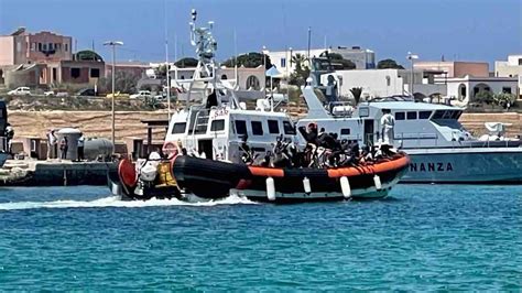 Nuovi Sbarchi Nella Notte A Lampedusa