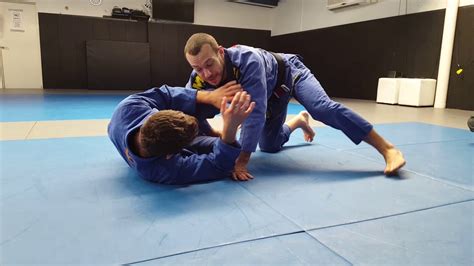 Leg Weave Pass Gi Lachlan Giles Youtube