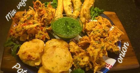 Mix Pakora Platter Recipe By Lubnas Kitchen Cookpad