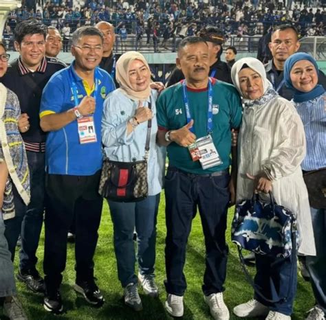 Persib Raih Juara Liga 1 Jadi Hadiah Ulang Tahun Seorang Bos Persib