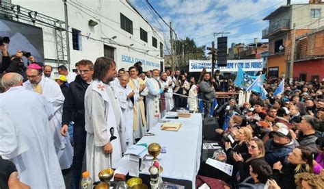 Curas Villeros De Buenos Aires Celebraron Misa En Desagravio Al Papa