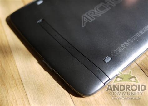 ARCHOS 80 G9 Review Video SlashGear