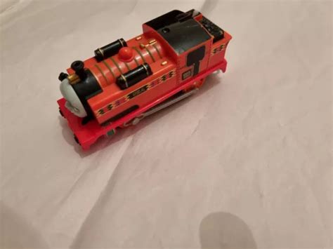 THOMAS THE TANK Engine Friends Trackmaster REVOLUTION NIA MOTORIZED