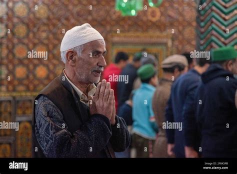 Elderly Kashmiri Man Hi Res Stock Photography And Images Alamy