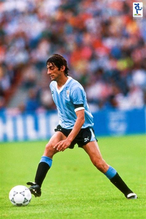 Pin by jose deus on Selección uruguaya de fútbol | Retro football ...