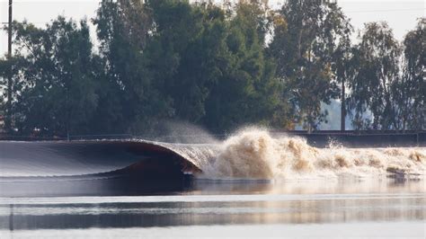 Wave Pool Surfing: The 4 Best Wave Pools in America