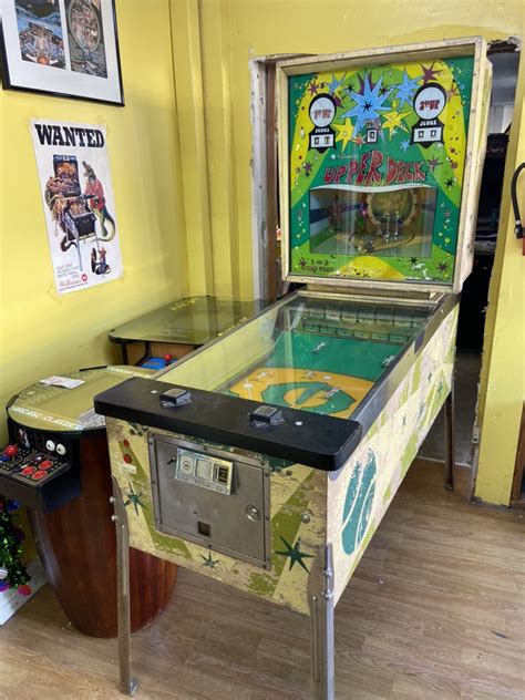 Upper Deck Baseball Pinball - Vintage Arcade Superstore