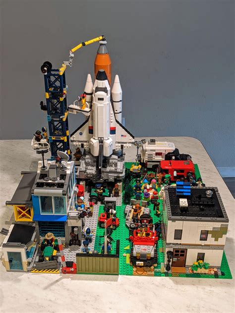 My shuttle launch facility. : r/lego