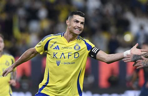 Cristiano Ronaldo No Al Nassr Pol Micas E Conquistas Em Dire O Ao Sucesso