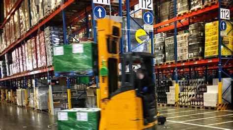 Forklift Jobs Near Me Hiring Now | WhateverCoach