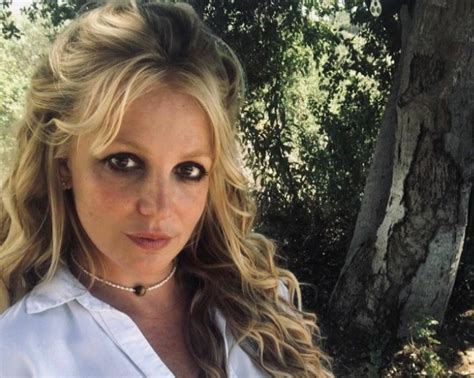 Britney Spears Celebra Fim De Tutela Ap S Anos Melhor Dia De Todos