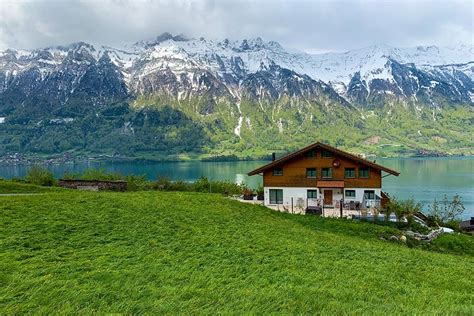 The Ultimate Travel Guide To Lake Brienz, Switzerland