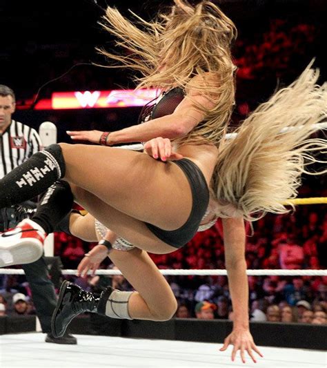 Charlotte Vs Nikki Bella Campeonato De Las Divas Fotos Wwe