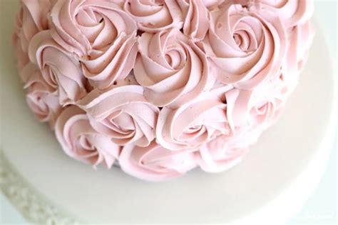 Simple And Pink Techniques To Decorate Cakes And Cupcakes Joann