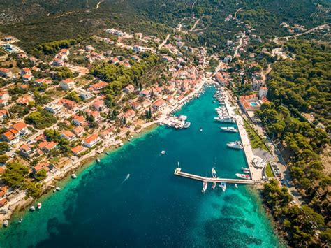 Da Spalato Tour In Barca Di Mezza Giornata Della Laguna Blu E Delle