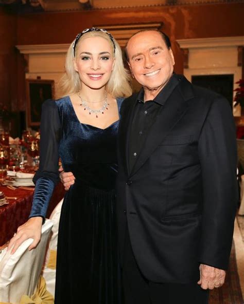 Marta Fascina Posta Una Foto Con Berlusconi Per Ricordarlo Ti Amo Immensamente Radio Norba