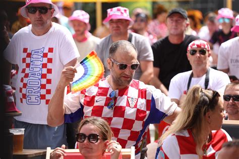 Slobodna Dalmacija U Splitu lepeza emocija od šoka do delirija i