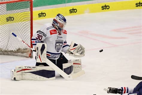 ICEHL Fehervar Auf Der Jagd Nach Einem Historischen Rekord Hockey