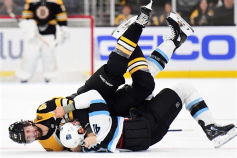 Bruins Enforcer Beats Up Utah Defender Yahoo Sports