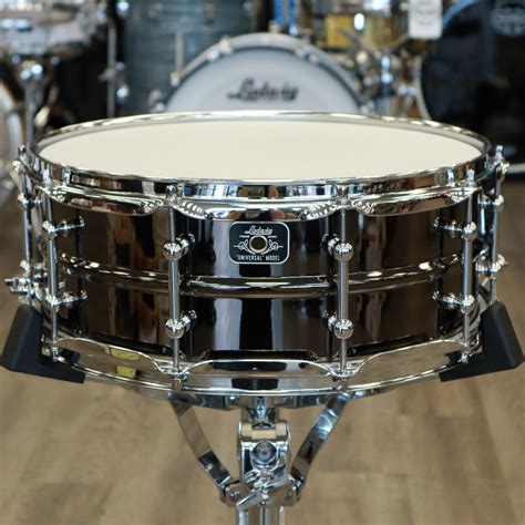 Ludwig 5X14 Universal Brass Snare Drum LU5514C 2112 PERCUSSION