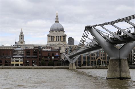 St Paul S Millenium Bridge 1 En Wikipedia Org Wiki Mille Flickr