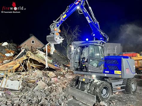 D Haus Bei Explosion In Bochum Komplett Eingest Rzt Eine Tote