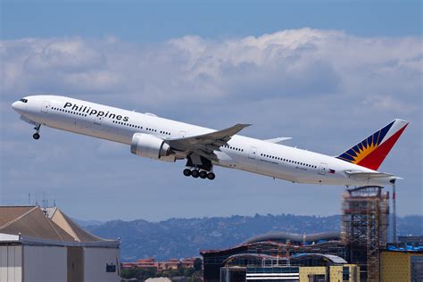 Philippine Airlines Boeing 777 300er Rp C7775 Midday Depar Flickr